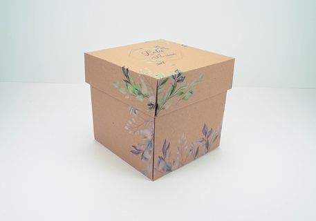Caja sorpresa cuadrada con tapa